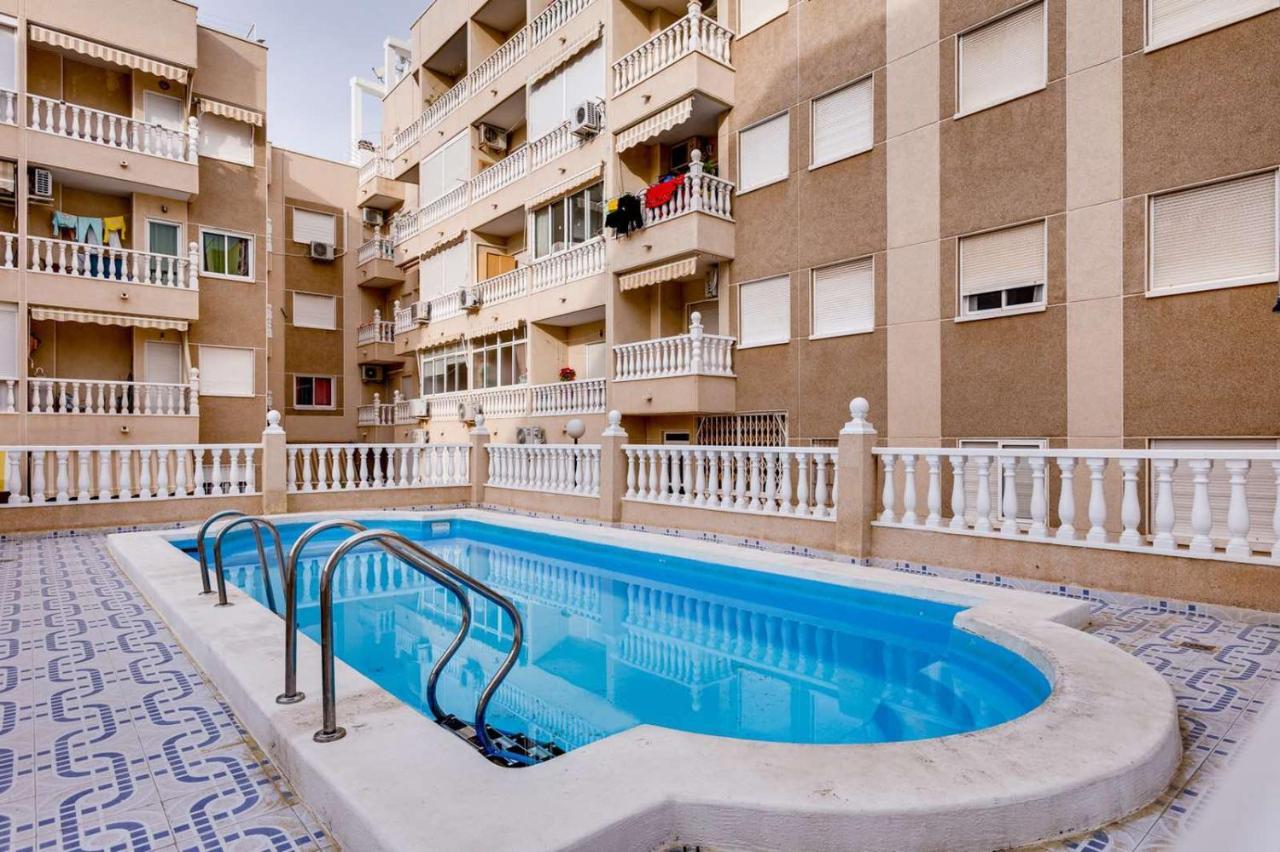 Сomfortable Apartament Caballero De Rodas Torrevieja Exterior foto